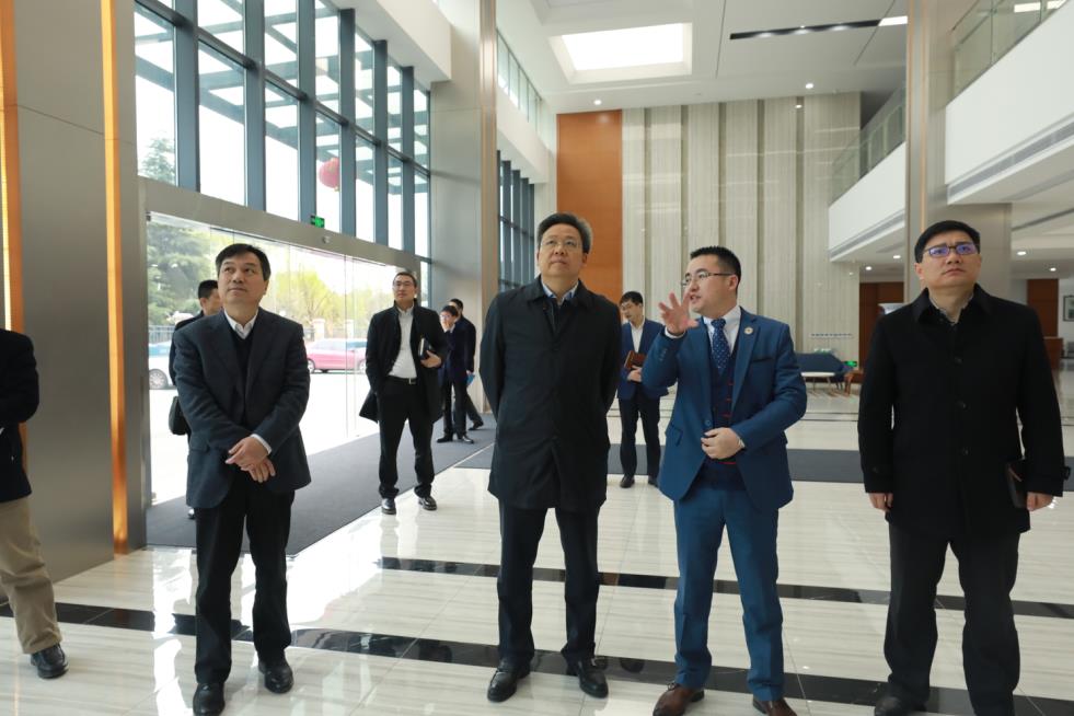 蘇州高新區(qū)黨工委書記、區(qū)長吳新明書記、王牟、黃鋒主任一行調(diào)研通錦